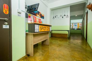 SPOT ON 89805 The Traveler Home