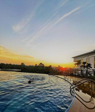 Super Cozy Stylish 3BR Condo