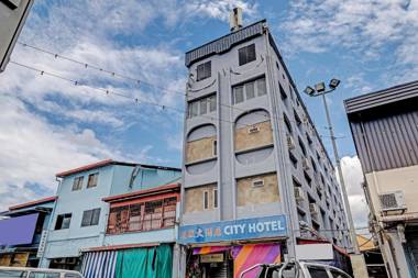OYO 90604 City Hotel
