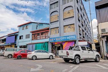 OYO 90604 City Hotel