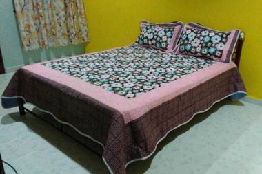 OYO Homes 90590 Mazhomestay