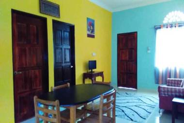 OYO Homes 90590 Mazhomestay