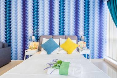 Chrisenbel Suites - Pinnacle PJ