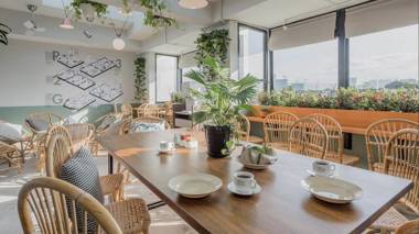 Bunk & Bilik Hotel Sri Petaling