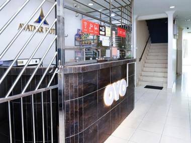 OYO 44097 Avatarr Hotel