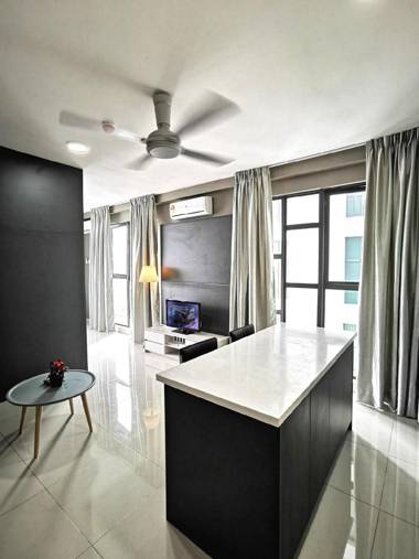 HappyHome@Liberty Arc KL City (Corner  Balcony)