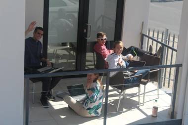 TaTe Village BackPacker