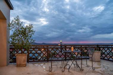 Haus Schwerinsburg Guest House