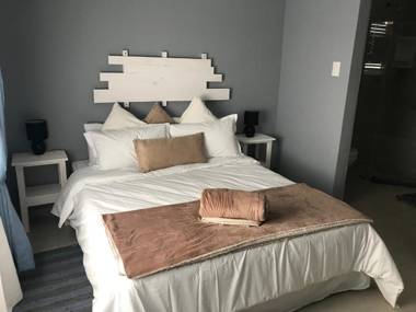 Bella Luna B and B