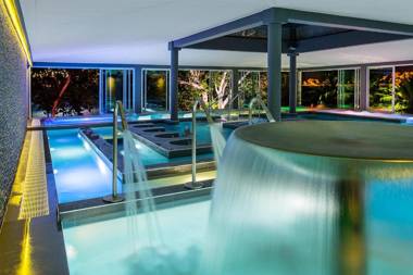 Chateau Royal Beach Resort & Spa Noumea