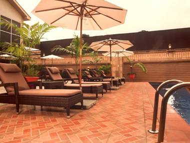 D'Palms Airport Hotel