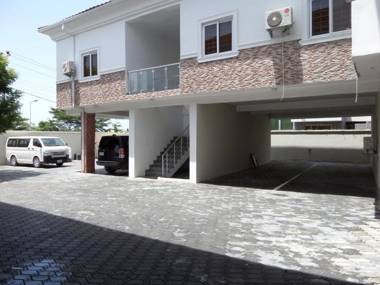 Ken Kol Apartments