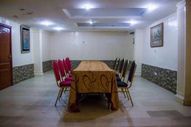 Silver Grandeur Hotel