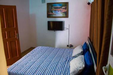 Summer Vista Ensuit Hotel