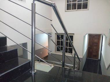 Aquatic Suites & Lounge