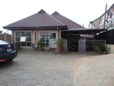 Chatwell Hotel