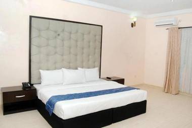 Water Ripples Hotel Royale