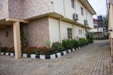 Tivoli Residence & Bar