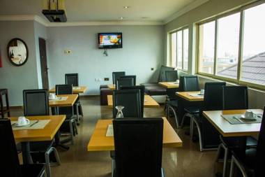 Tivoli Residence & Bar