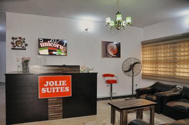 Jolie Suites
