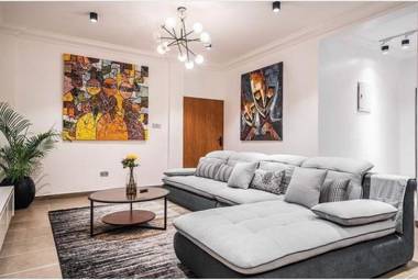 Luxury 2bedroom Apartment with pool