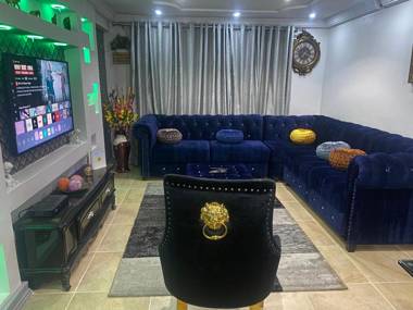 Golden Tulip Service Apartment