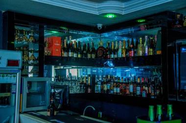 Kelin hotel and suites