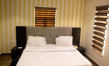 west eleven luxury hotel