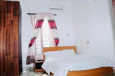 Charming 3-Bed House in Lekki