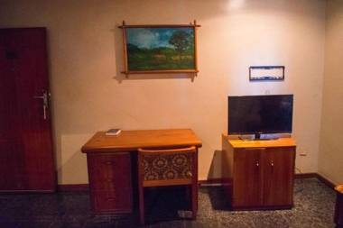 Chelsea Suites Limited (Main)