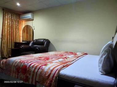Rodze Hotels