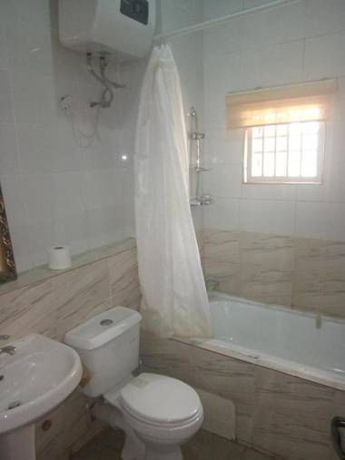 Paris Choice Hotels and Resort (Wuse)