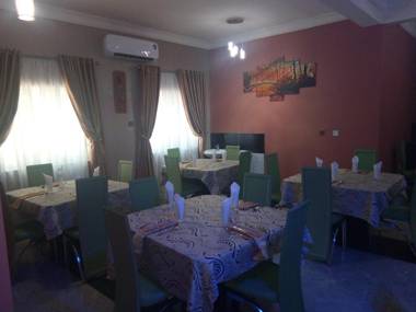 Pameec Luxury Suites Lokogoma