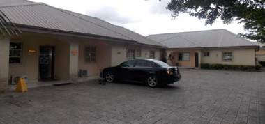 Kriscane Suites Annex