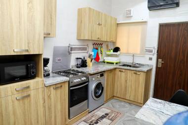 Rhodabode Apartments. A Luxury 3 bedroom bungalow.