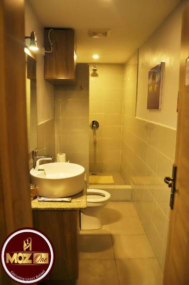 Moz One Executive Guest Rooms Hombori