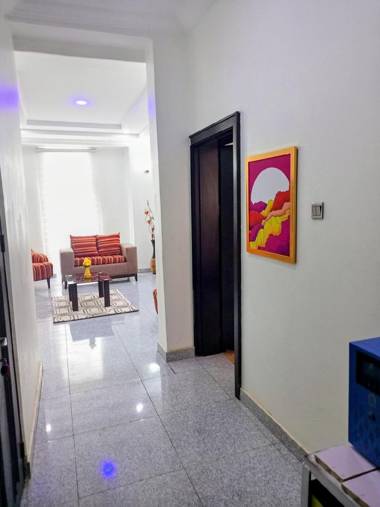 Lovely 2-bedroom serviced apartment.