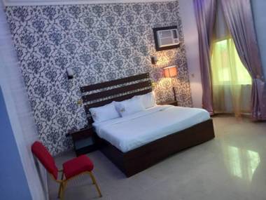 VIC-LAWSON ROYAL HOTEL LTD