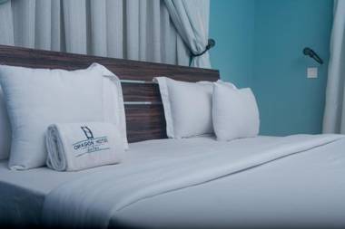 Oragon Hotel and Suites