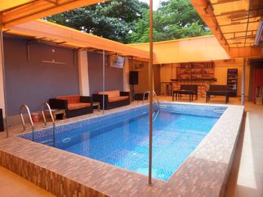 Downtown Royal Hotel GRA