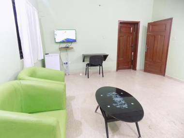 Posh Apartments and Hotel