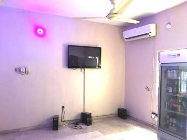 Posh Apartments Hotel Opebi