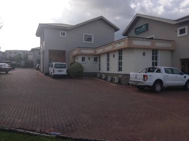 Neocourts Hotel