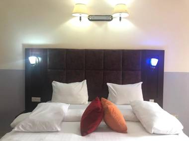 Nondon International Hotel