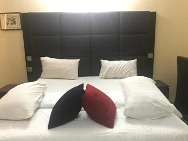 Nondon International Hotel