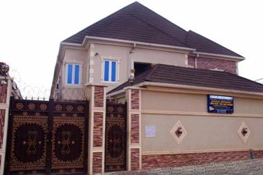 Immaculate 2-Bed Apartment in Idimu