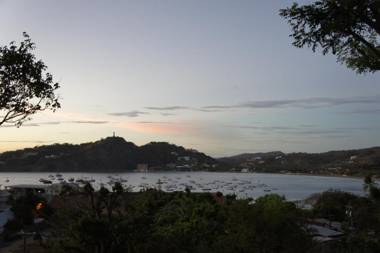 Cabañas Lobotepe 2 bedroom apartment in lush garden 3 blocks from beach and center of San Juan