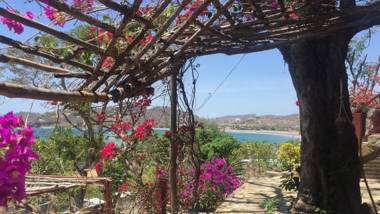 Cabañas Lobotepe 1 bedroom apartment with bay view 3 blocks from beach and center of San Juan