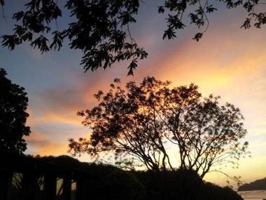 Cabañas Lobotepe 1 bedroom apartment with bay view 3 blocks from beach and center of San Juan