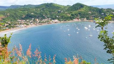 Wicks Getaway - 2bdrm Townhome